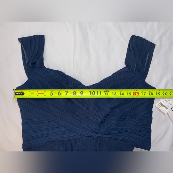 Bill Levkoff NWT Size 16 Navy Blue Queen Anne Neckline Bridesmaid Evening Gown - Picture 4 of 10